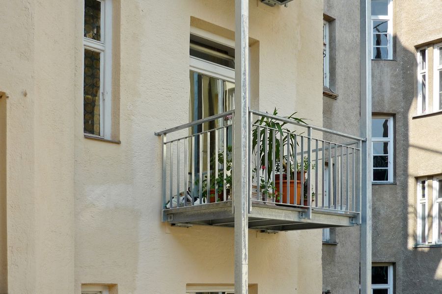 Verzinkte Balkonanlage Altbausanierung München (Detail)